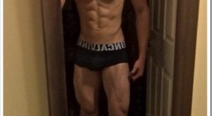 Muscle Twink Selfie in Black Trunks