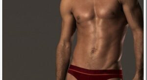 Tanned in Red 2(x)ist Briefs