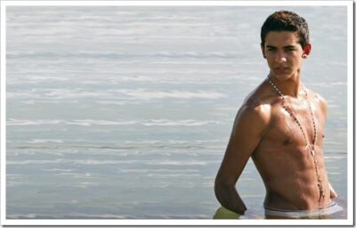 Hot Boy Desktop Wallpaper Series > Latino Swimmer