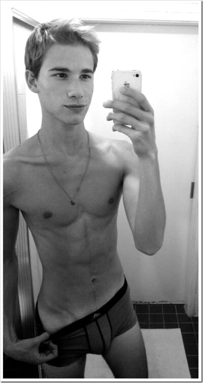 Skinny, Toned Twink Mirror Shot