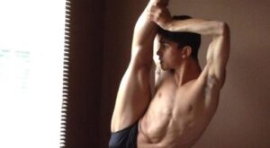 Ballet Stretch Muscle Bulge