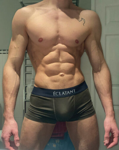 Thick Muscle in Eclatant Square Cut Briefs